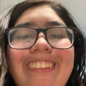 Meet your Posher, Gabriela